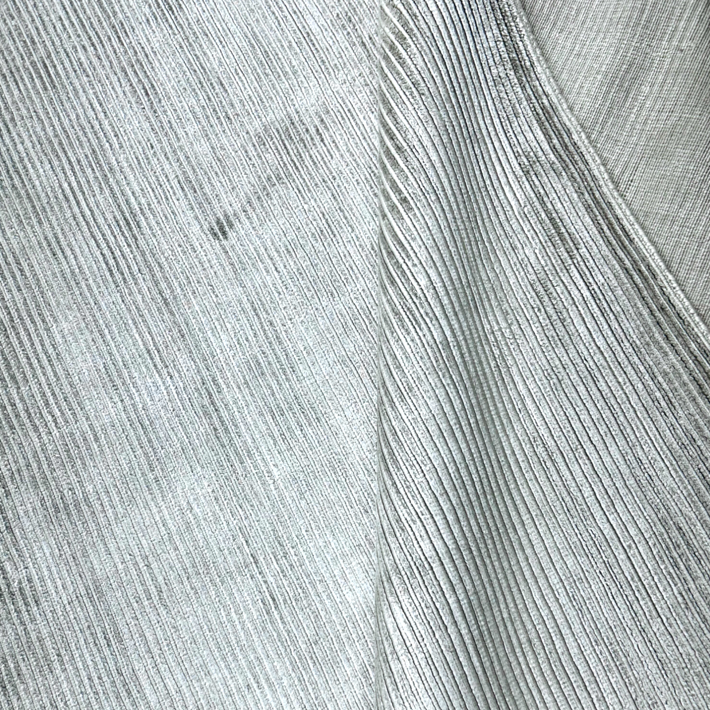 Serene Simplicity Handloomed Viscose Carpet